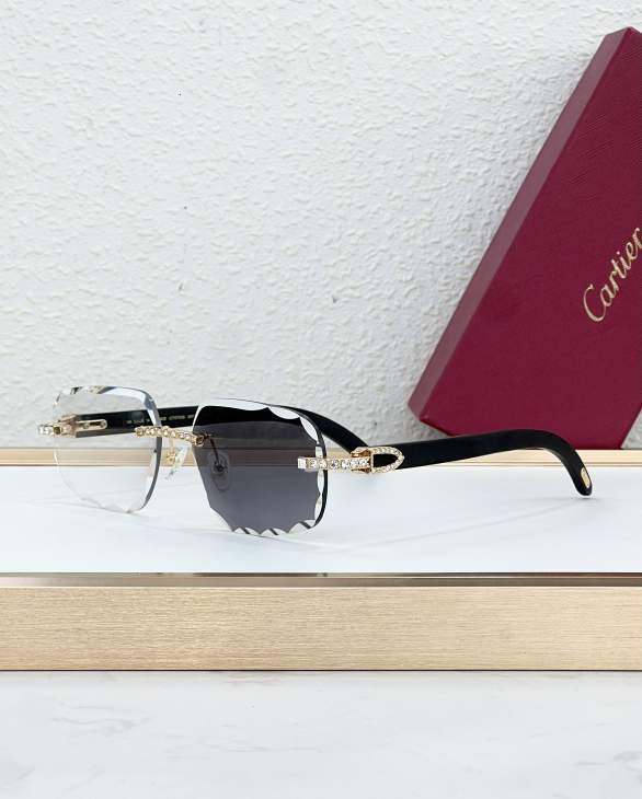 Picture of Cartier Sunglasses _SKUfw77796304fw